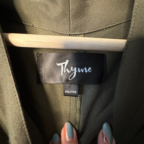 Jacket - Picture 2 of 9